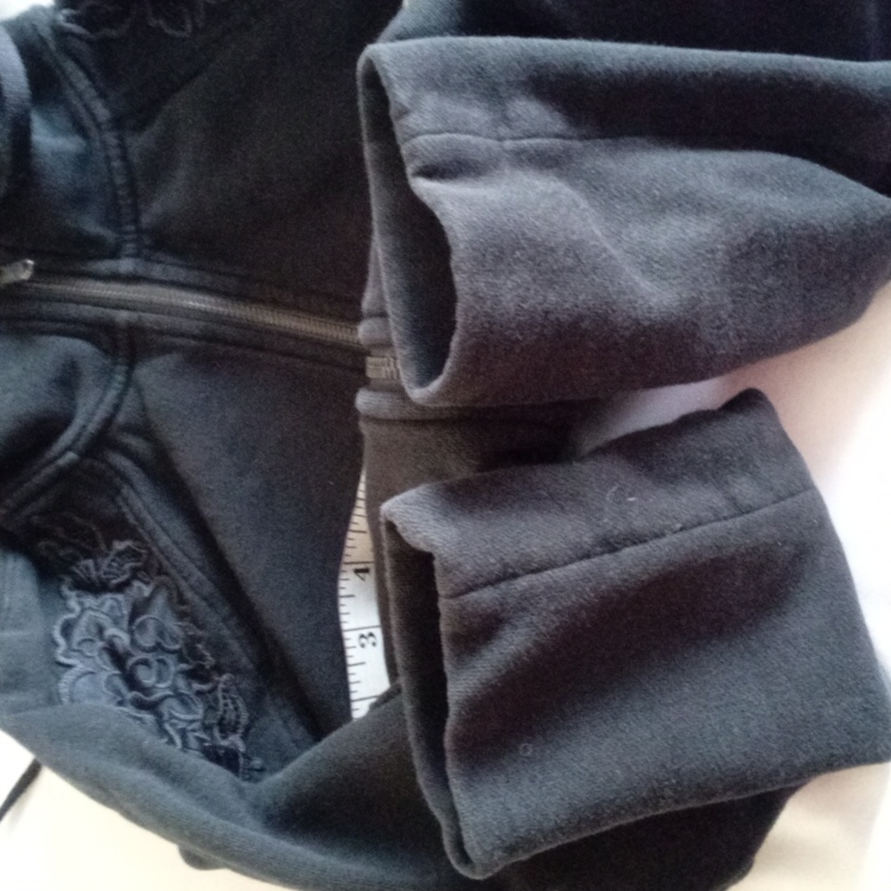 Lululemon jacket size - Picture 8 of 8